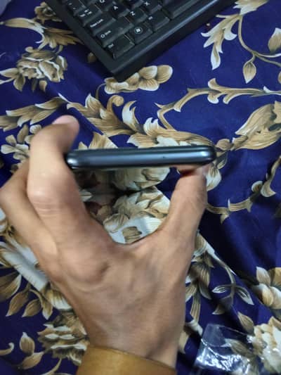Samsung Mobile A60