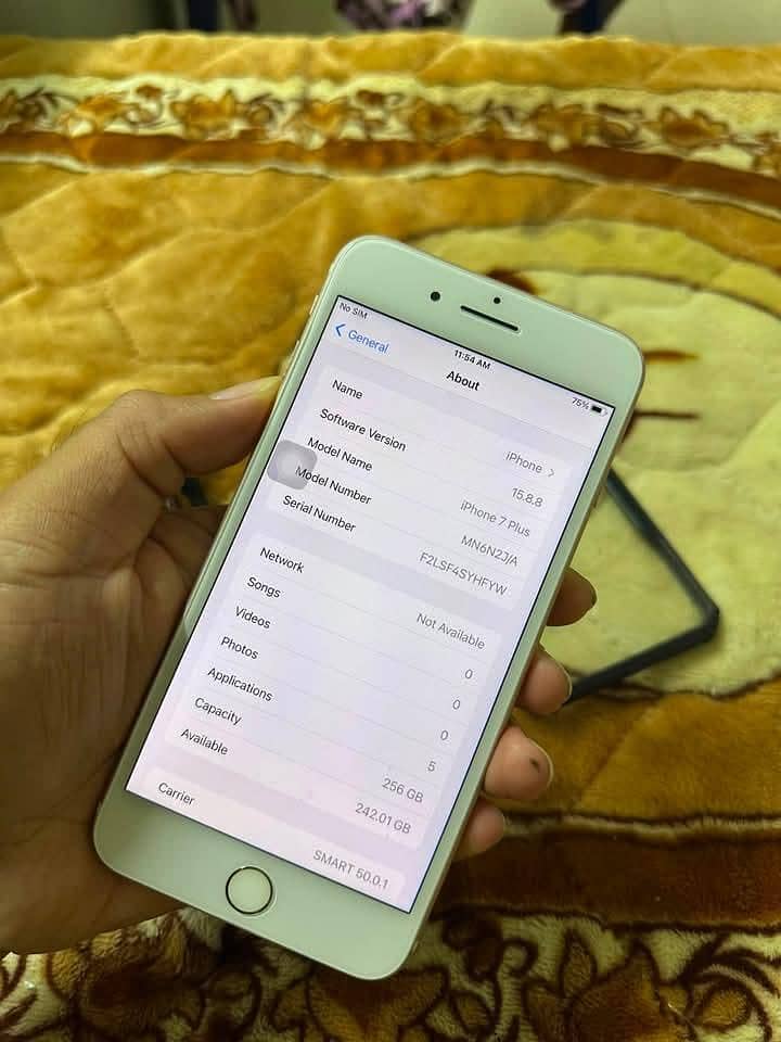 Apple iPhone 7 Plus 5