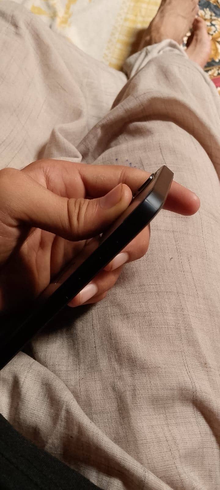 iPhone 12 1