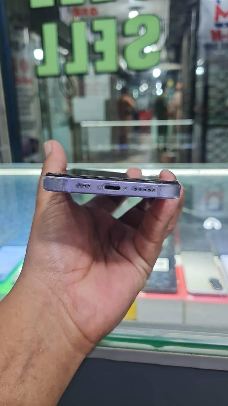 Apple iPhone 12 2