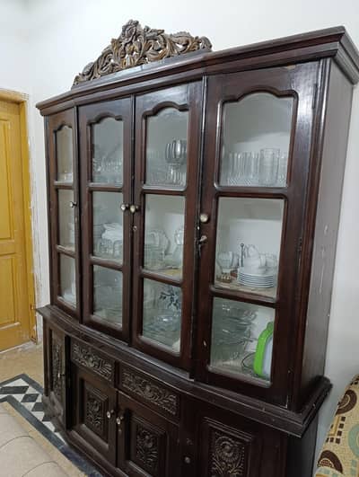 Pure Sheesham Wood Showcase.