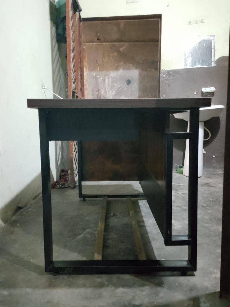 Office table 1
