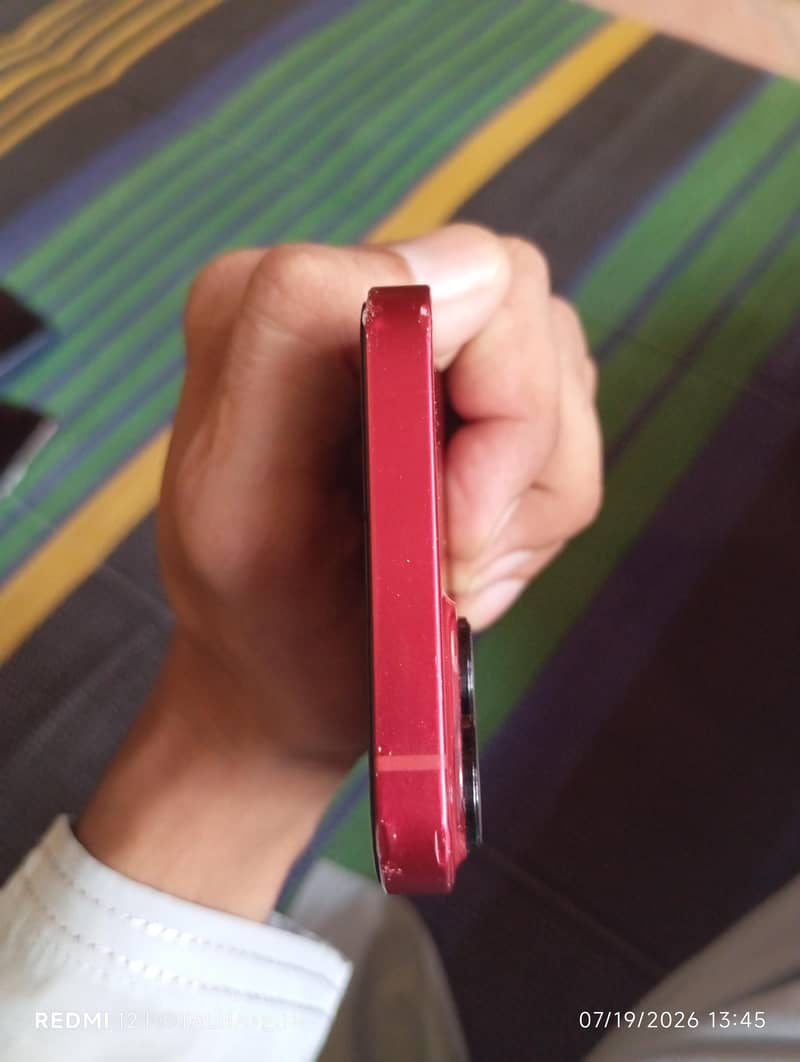 Apple iPhone 13 3