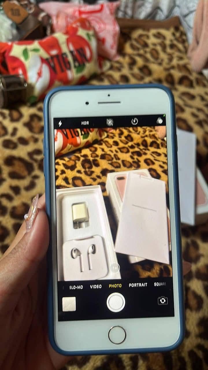 Apple iPhone 7 Plus 2