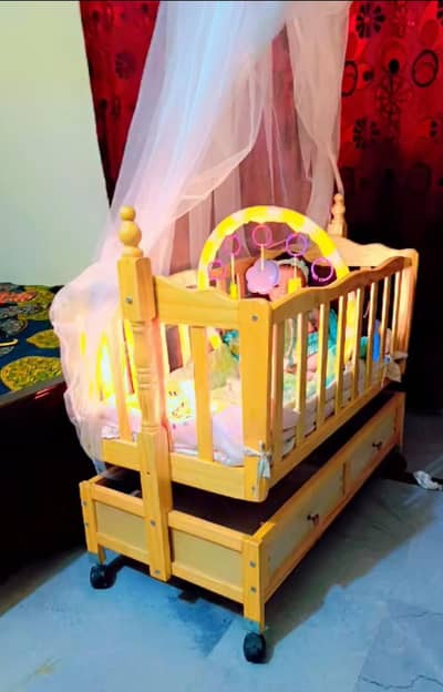 Baby cot for sale