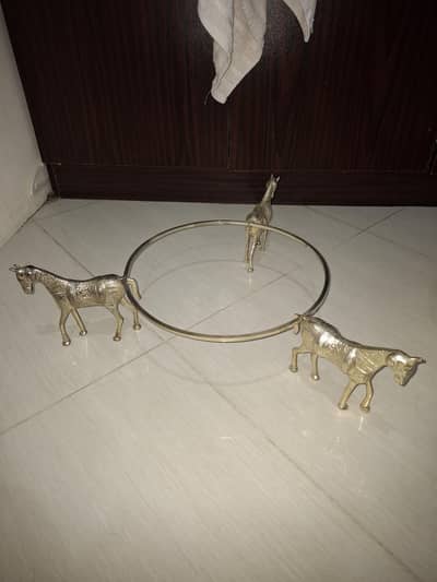 table show piece