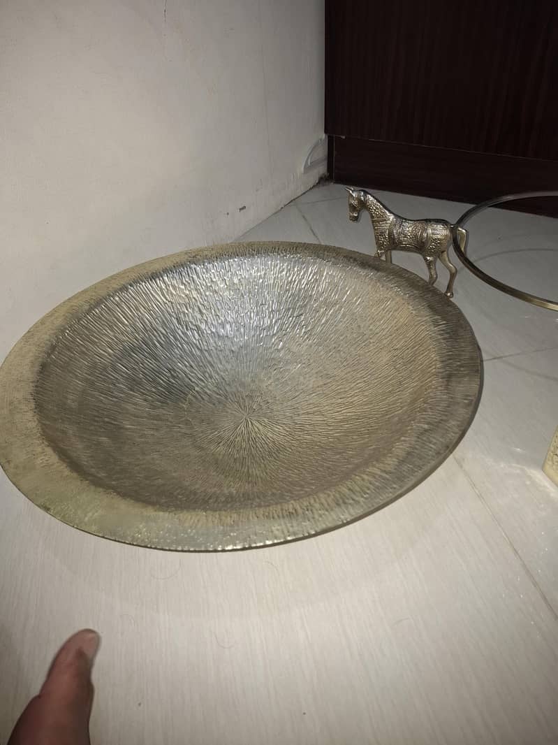 table show piece 2