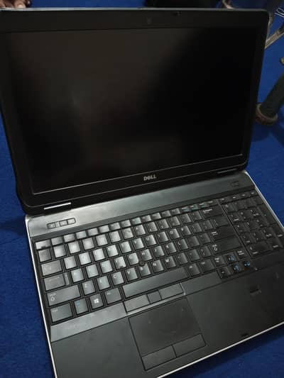 gaming laptopi7-4gen 2gb graphics card 16gb ram