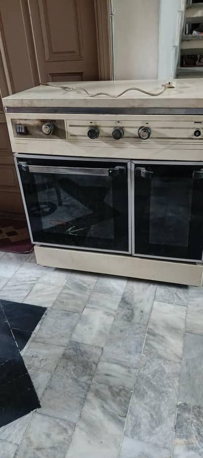 cooking Range 3 Burner gas n Electric