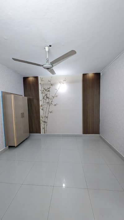 Apartment For Rent Madina Town Near Susan Road FDA Flat