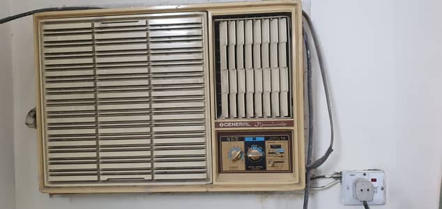 GENERAL GERMAN 2 TONS AC. . . Excellent condition