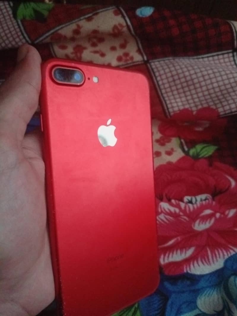 Apple iPhone 7 Plus 2