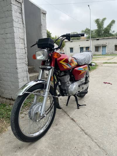 honda  125 2026 red new condition
