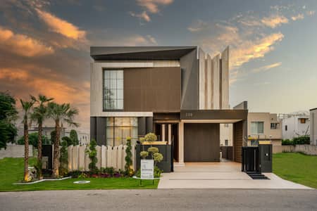 One of the Finest 1 Kanal Fully Furnished Luxury Homes | Basement Master Suite | Prime Location | Available for Sale