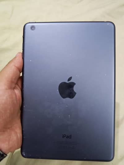 Ipad Mini 1 Urgent Sale (03138363606)