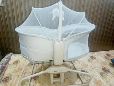 Electric cot with mosquito net