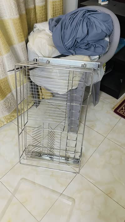 Kitchen crockery rack