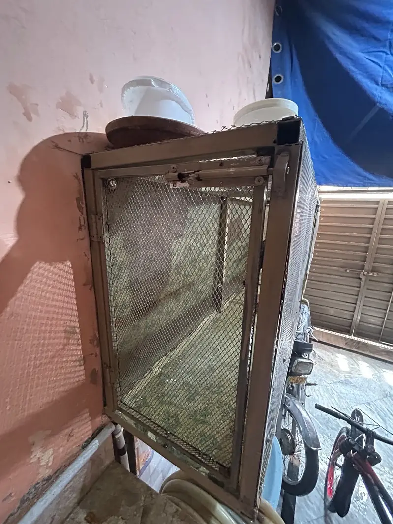 Iron Cage — photo 4