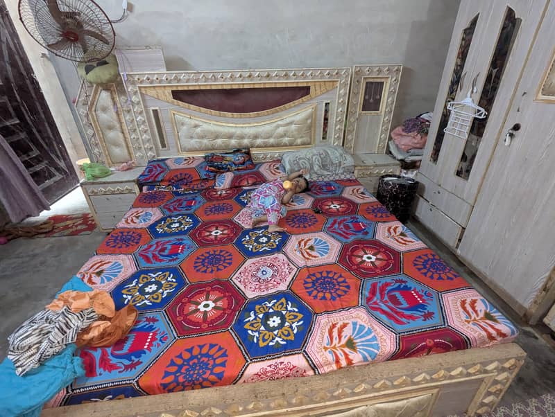 Bed sets 0