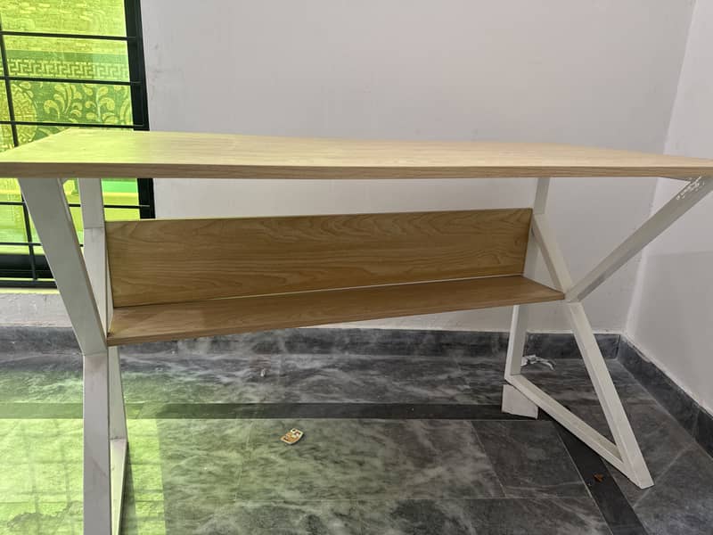 Study table 2