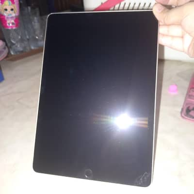 iPad 9th generation 64 GB + procreate installed worth 9000
