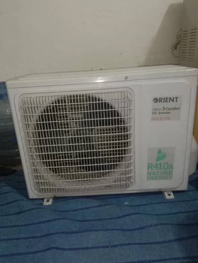 Orient split Air conditioner DC inverter 1 Ton good condition