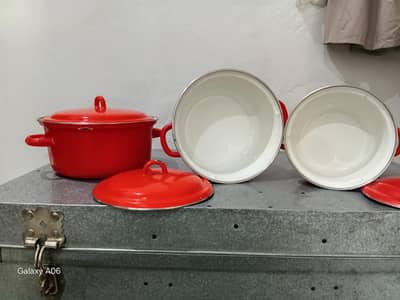 3-Piece Enamel Cooking Pot Set - Red Color - Excellent Condition
