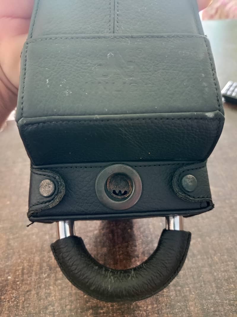 Lock for steering 4