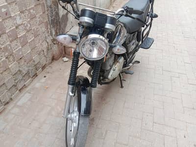 Suzuki GS 150 SE Dec. 2017