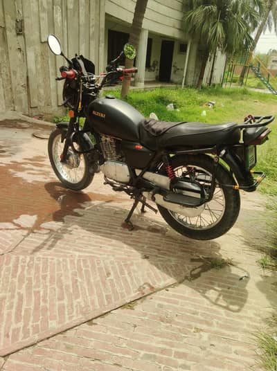 Suzuki gs 150