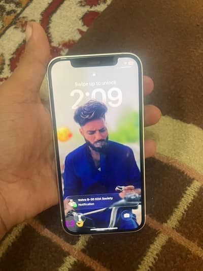 Apple iPhone 12