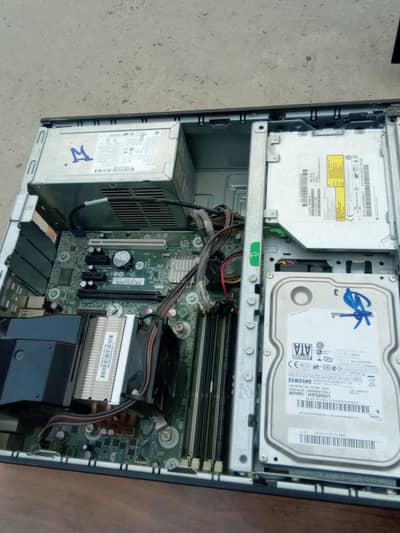 computer for sale HP CPU With 17 inch LCD and wires Condition 10By10 h