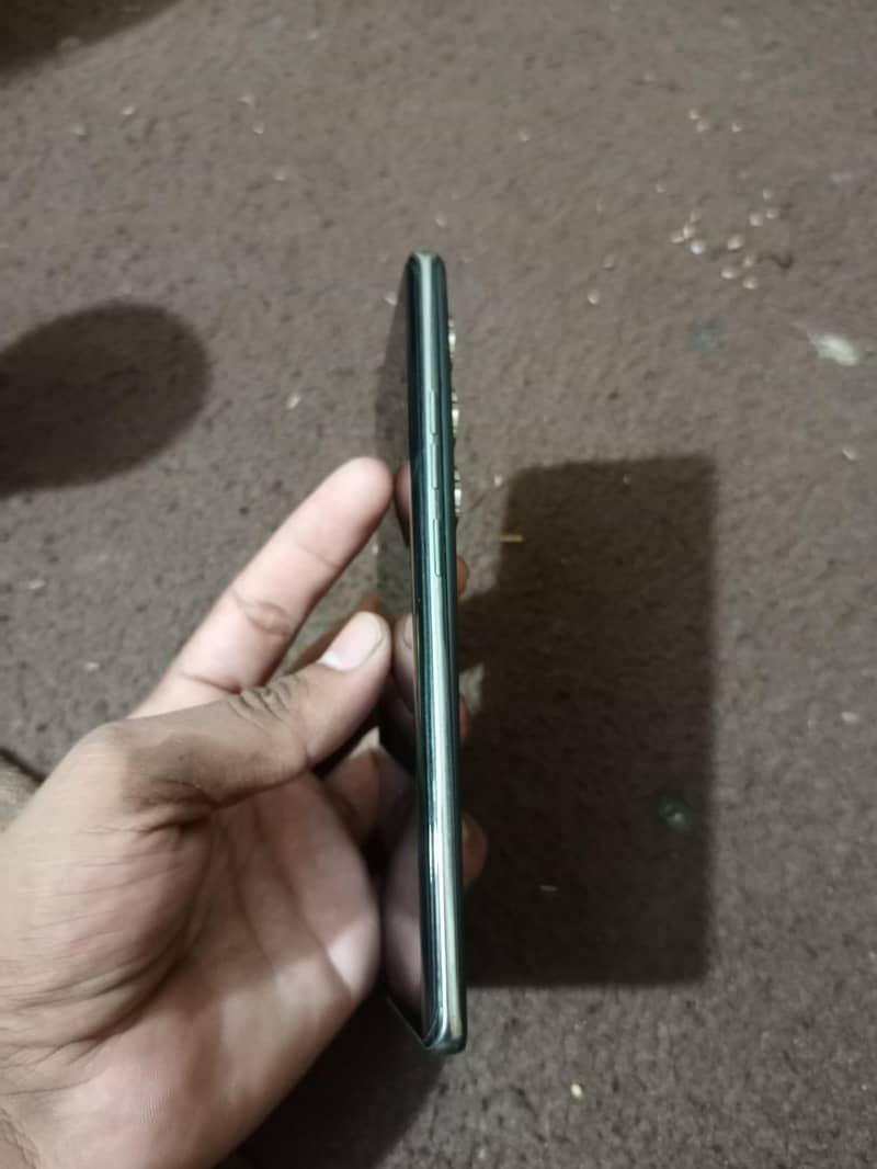 Tecno CAMON 40 Pro 6