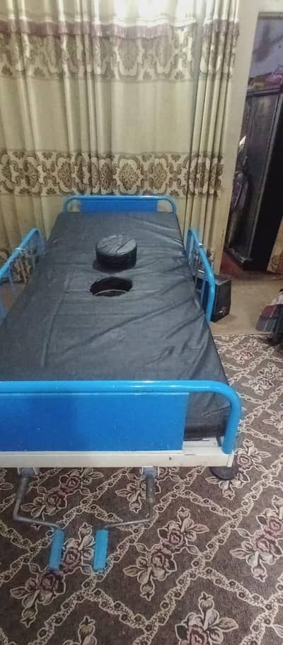 patient bed 10/10