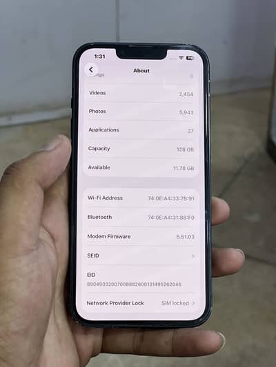 Apple iPhone 13