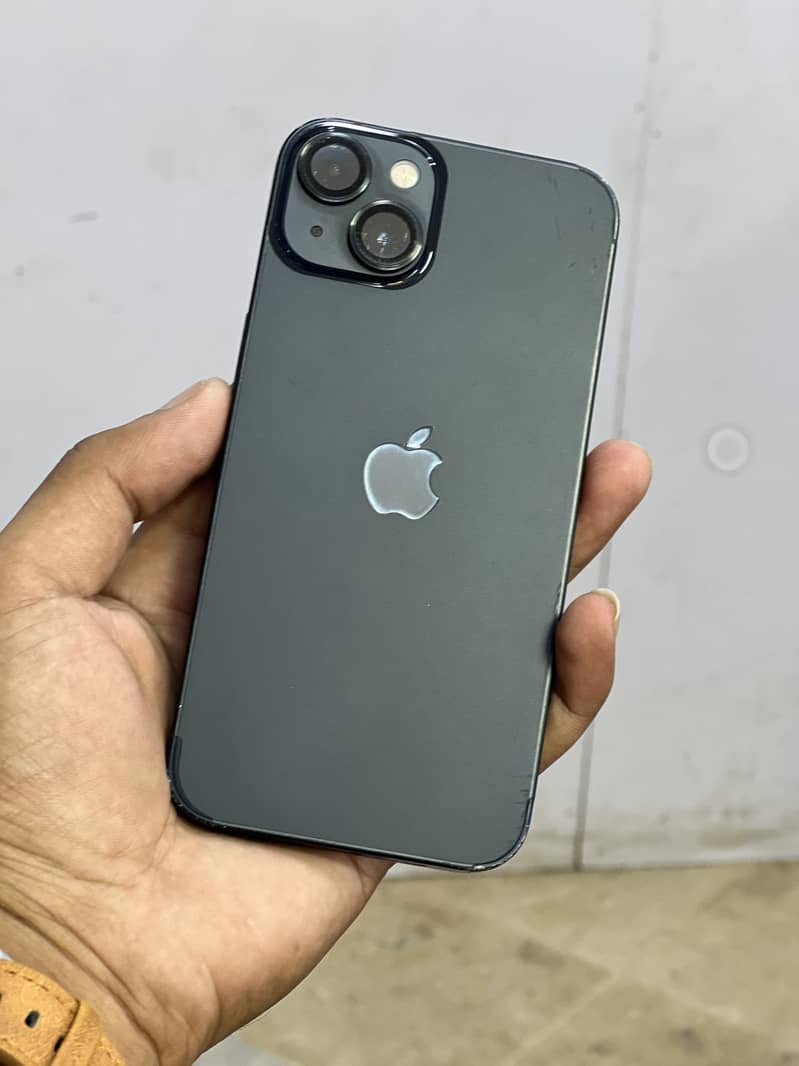 Apple iPhone 13 1