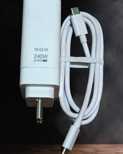 Supervooc PD 240w Type c to c charged with 10amp cable