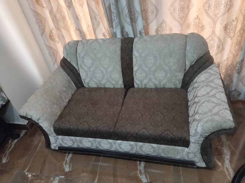 Sofa for sell 1