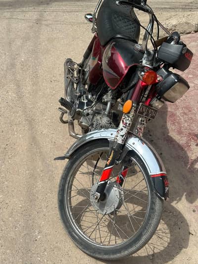 HONDA CD 70//03024955986 CAL AND WHATSAP