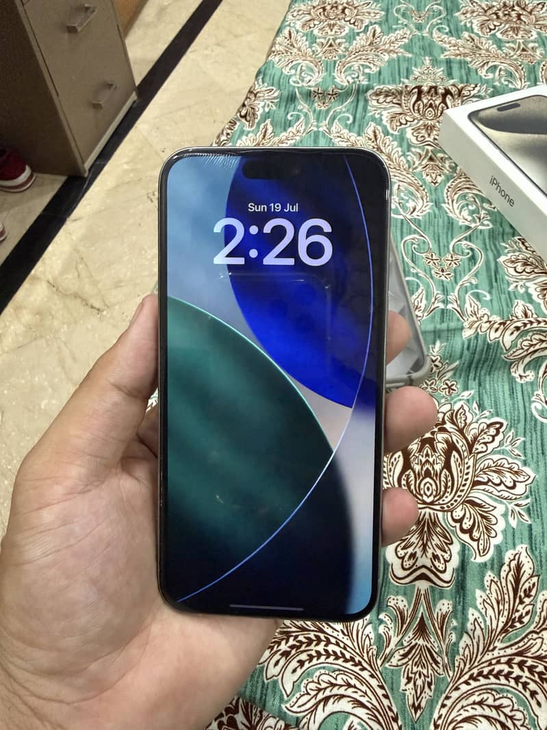 Iphone 15 pro max 2