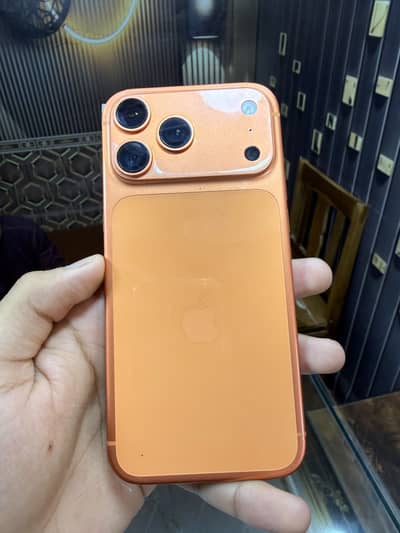 Iphone 17 pro max cosmic orange