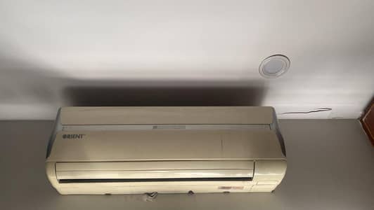 orient 1 ton split AC