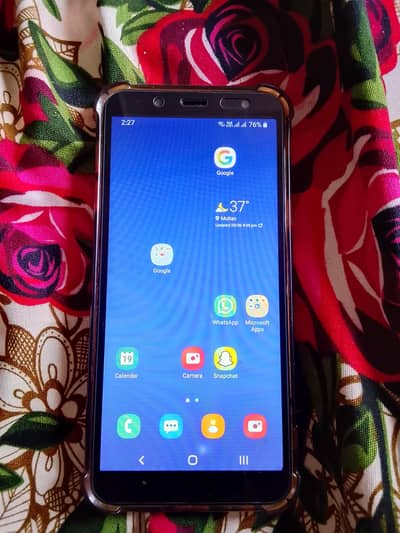 Samsung Mobile J6