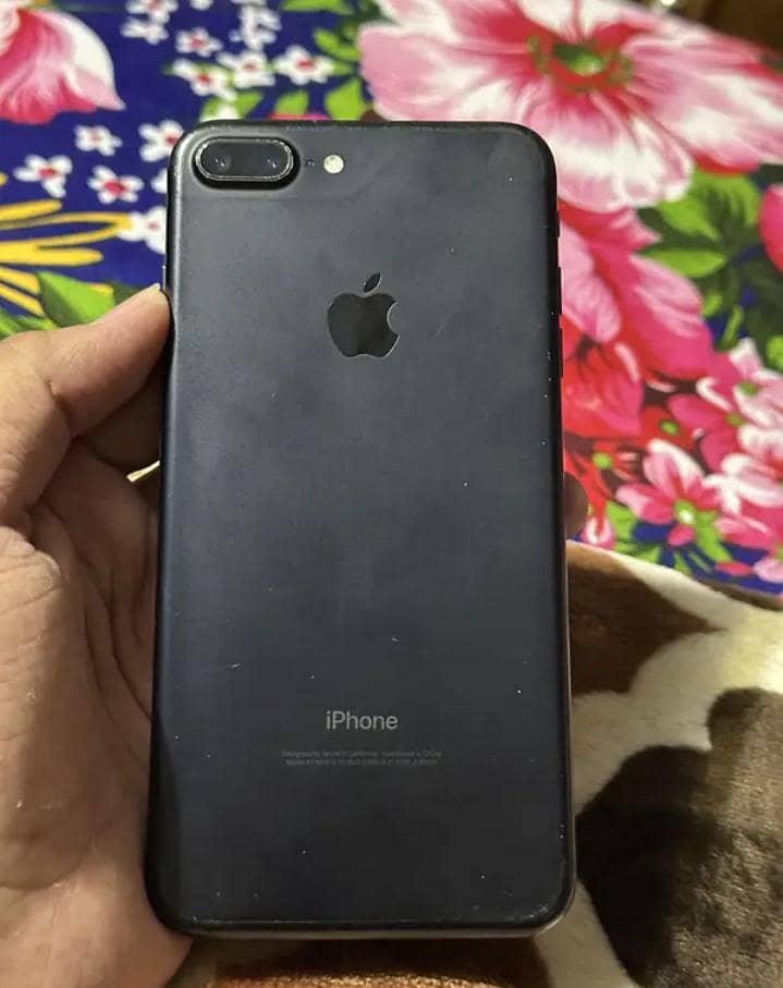 Apple iPhone 7 Plus 0