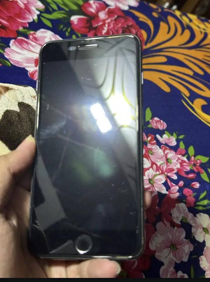 Apple iPhone 7 Plus 4