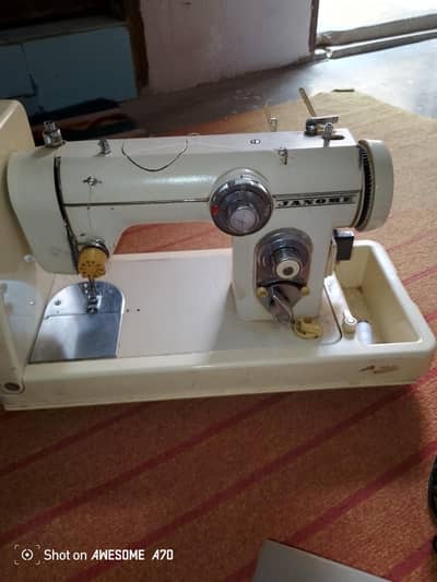 sewing machine