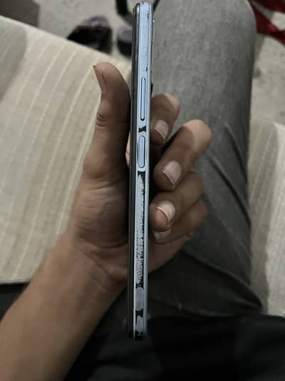 Vivo Y33