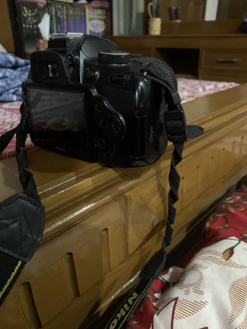 Nikon 3