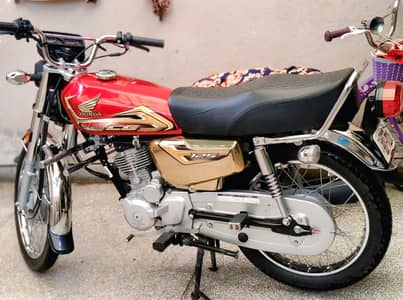For Sale – Honda CG 125 Gold Edition (2025 Model)