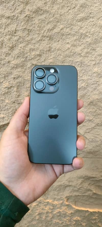 Apple iPhone 15 Pro